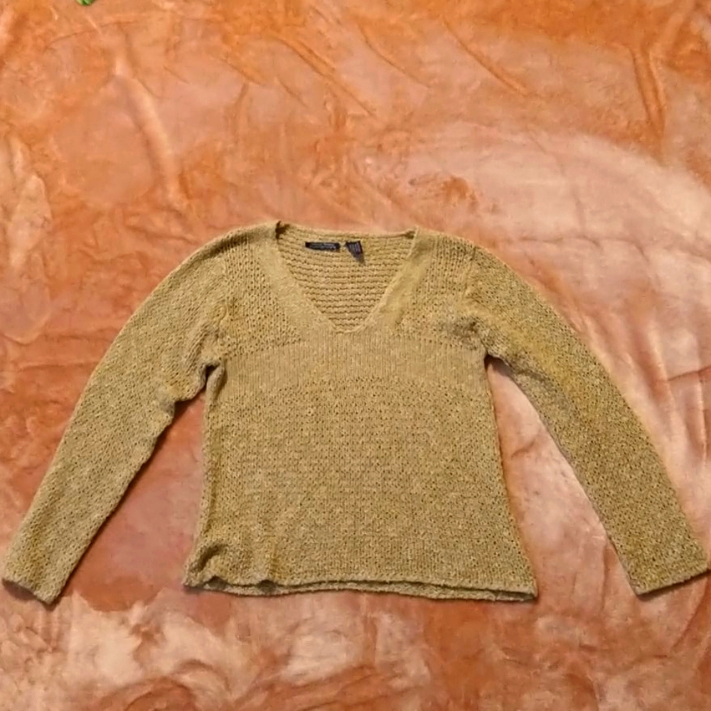 Woman's sweater